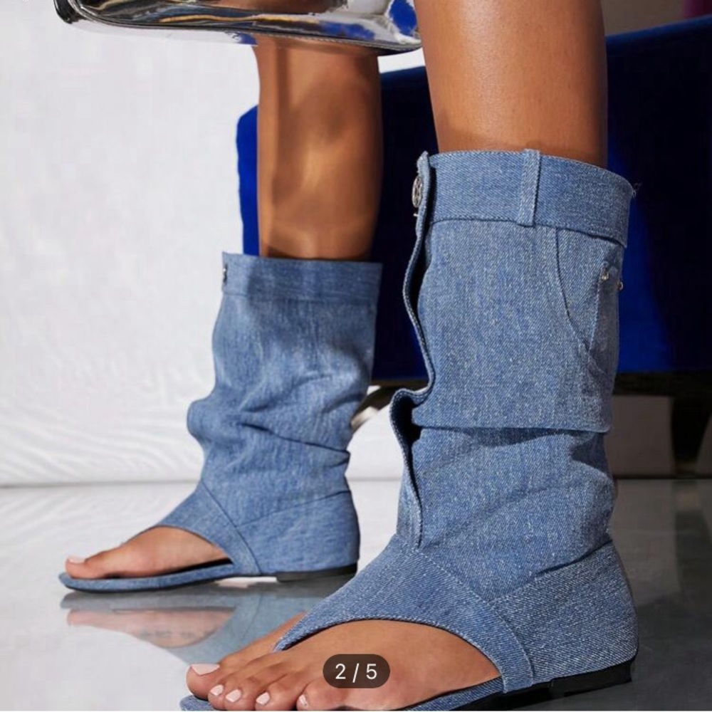 NEW!! Thong Sandal by SHEIN